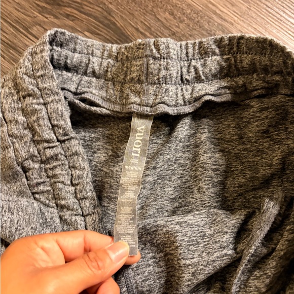 Vuori Heathered Gray Joggers - Picture 6 of 7